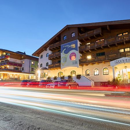 Happyellow Boutique House Saalbach-Hinterglemm Dış mekan fotoğraf