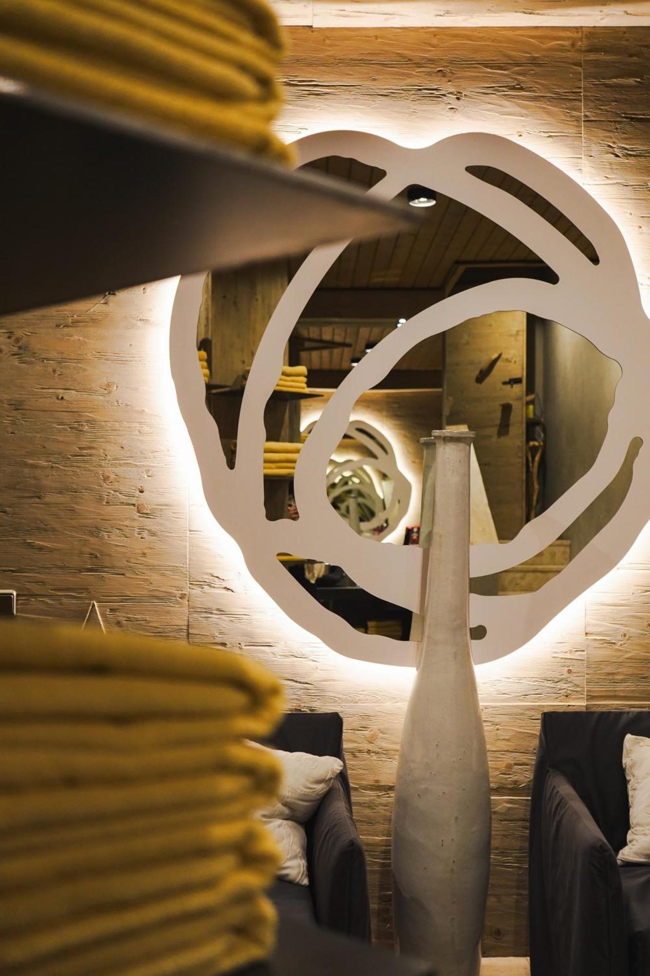 Boutique House Happyellow Saalbach-Hinterglemm Dış mekan fotoğraf